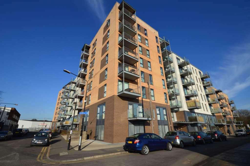 Flat Jude Street in Greater London