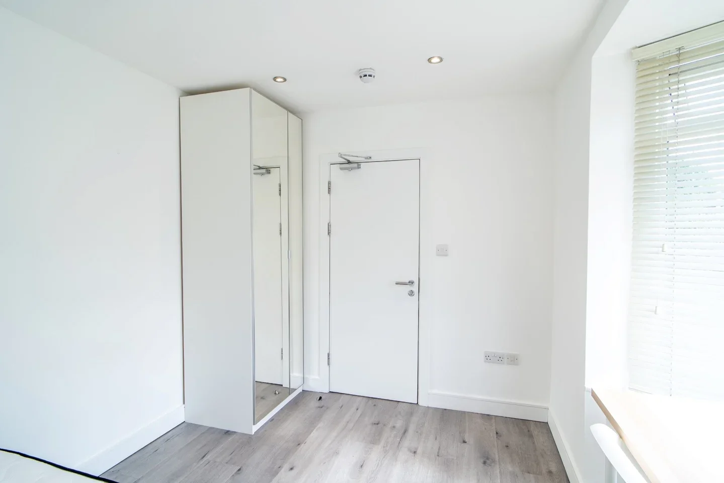 Room Heathway in Greater London