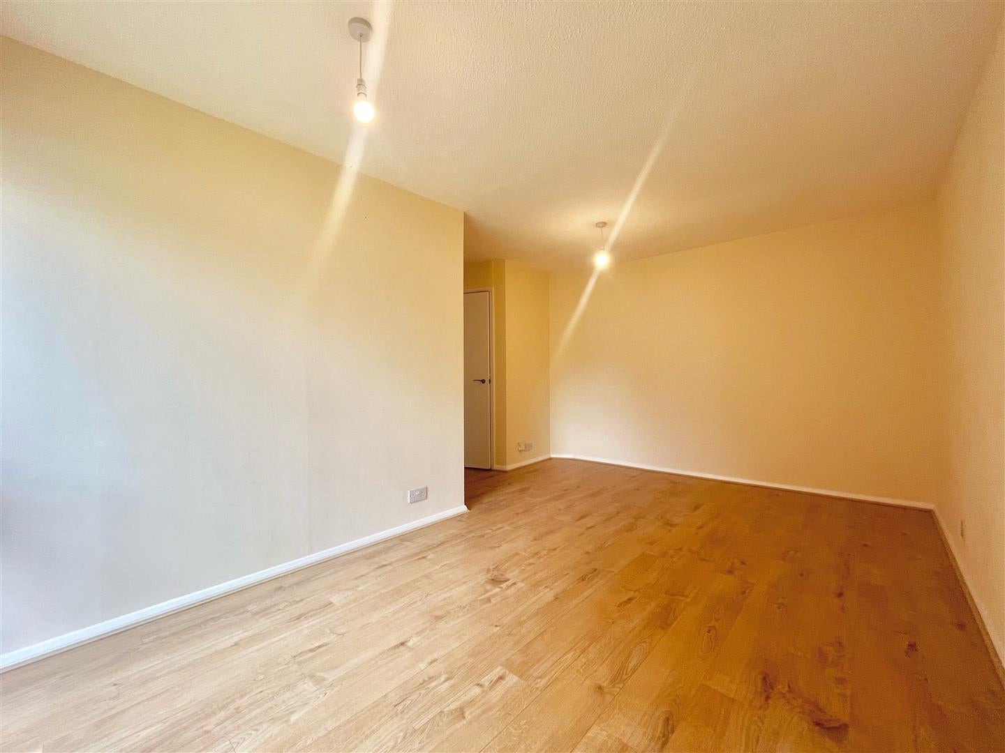 Flat Ryeland Close in Greater London