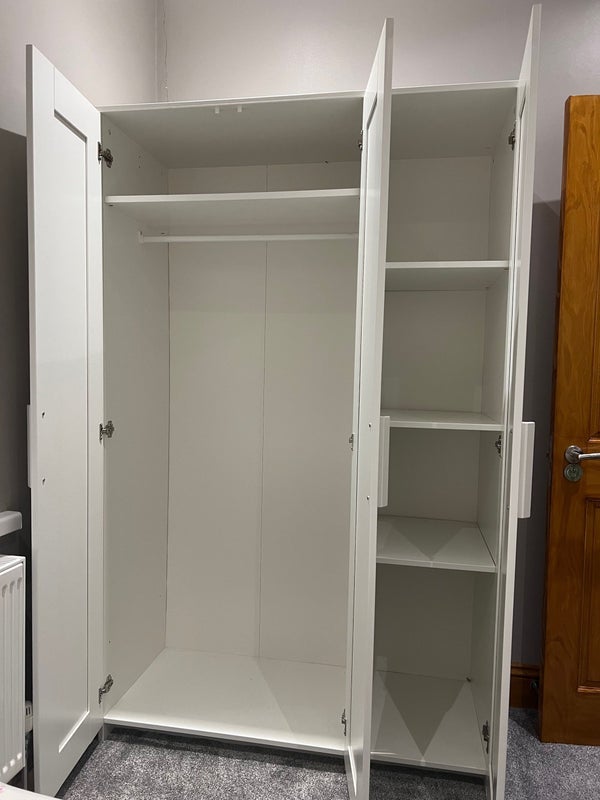 Room Meanley Road in Greater London