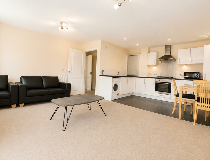 Flat Waterloo Road in Greater London
