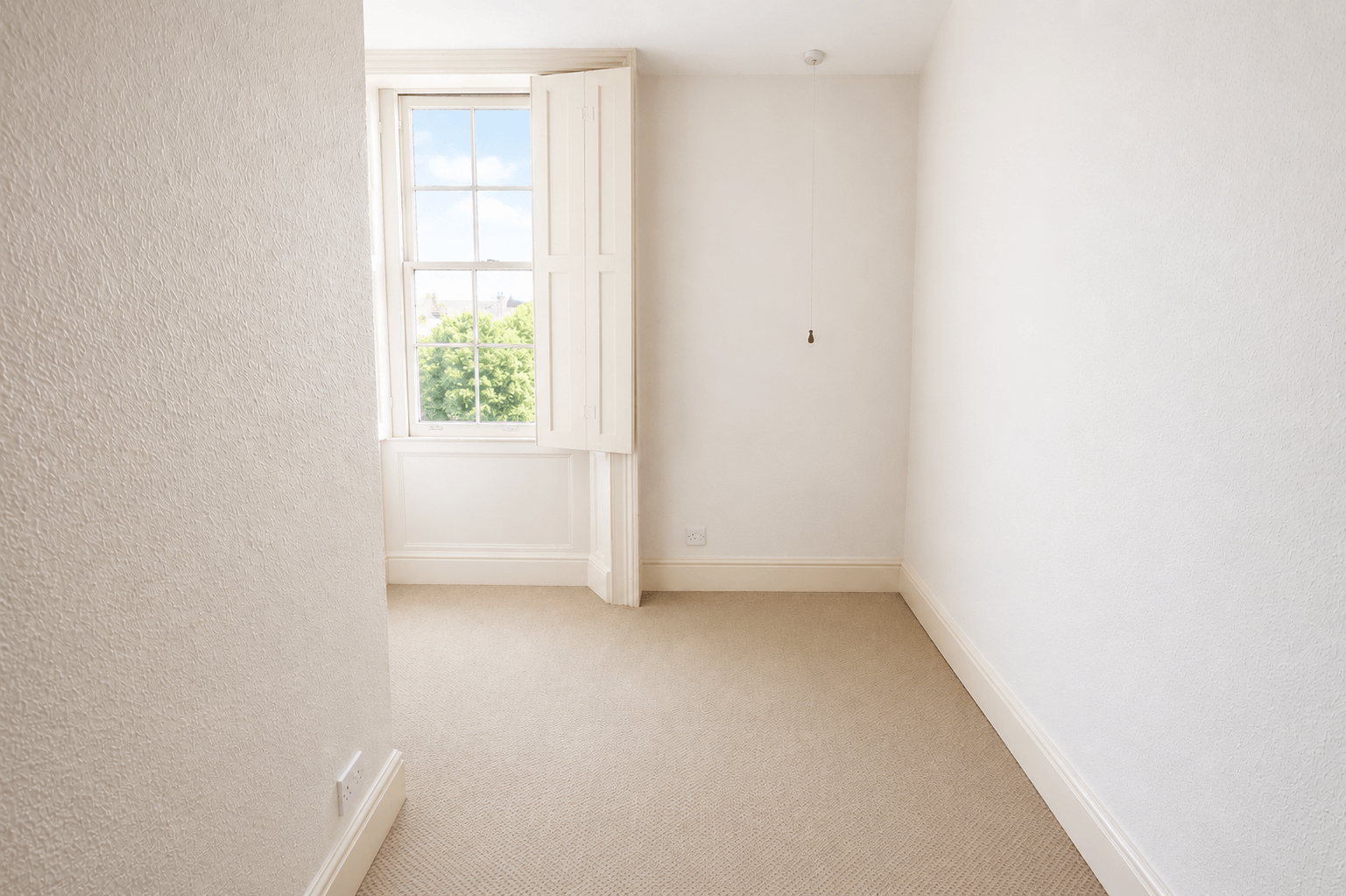 Flat Christchurch Road in Bristol