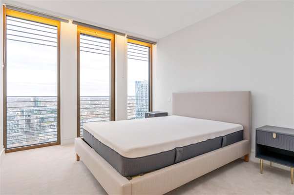 Flat Bishopsgate in City of London
