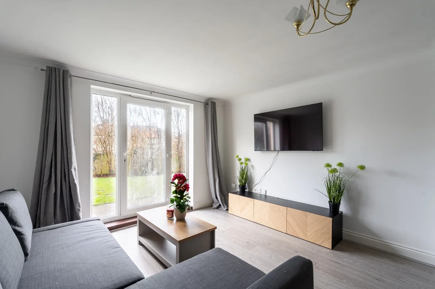 Flat East India Way in Greater London