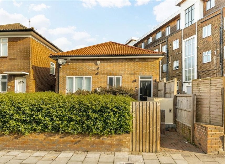House Bermans Way in Greater London