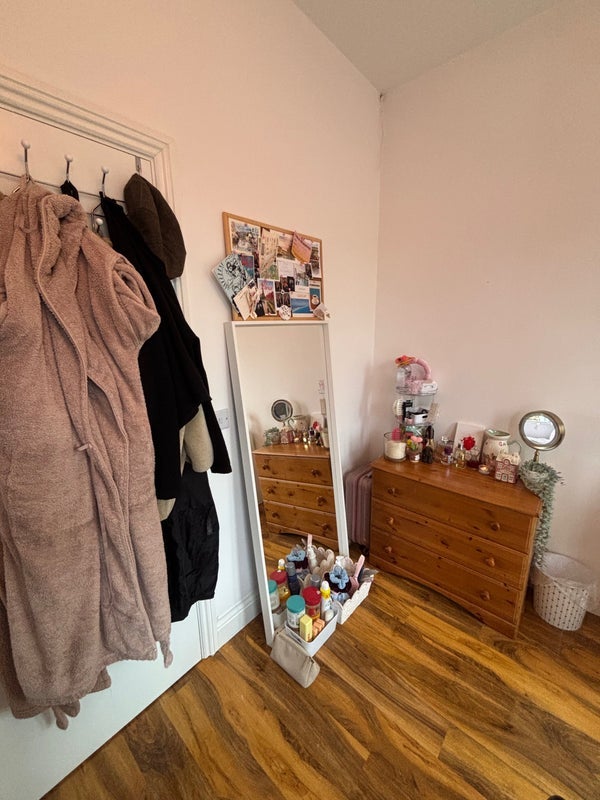 Room Nello James Gardens in Greater London
