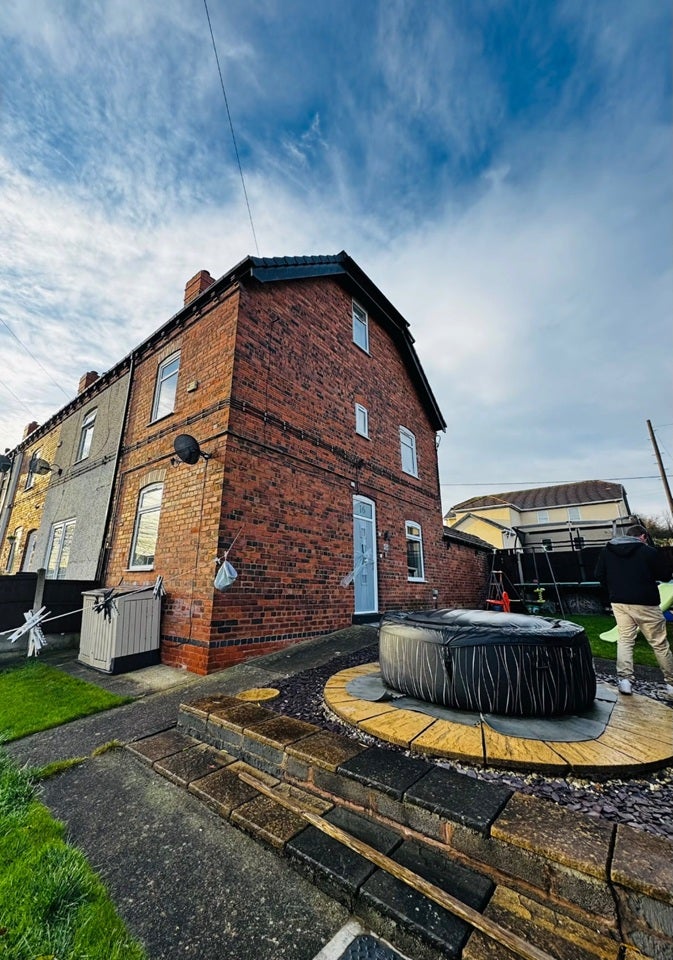 Room Central Drive in Shirebrook