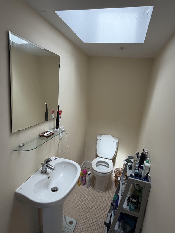 Room Parfrey Street in Greater London