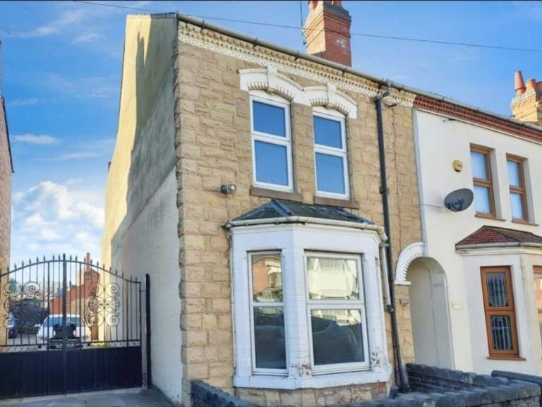 House Edward Street in Nuneaton and Bedworth