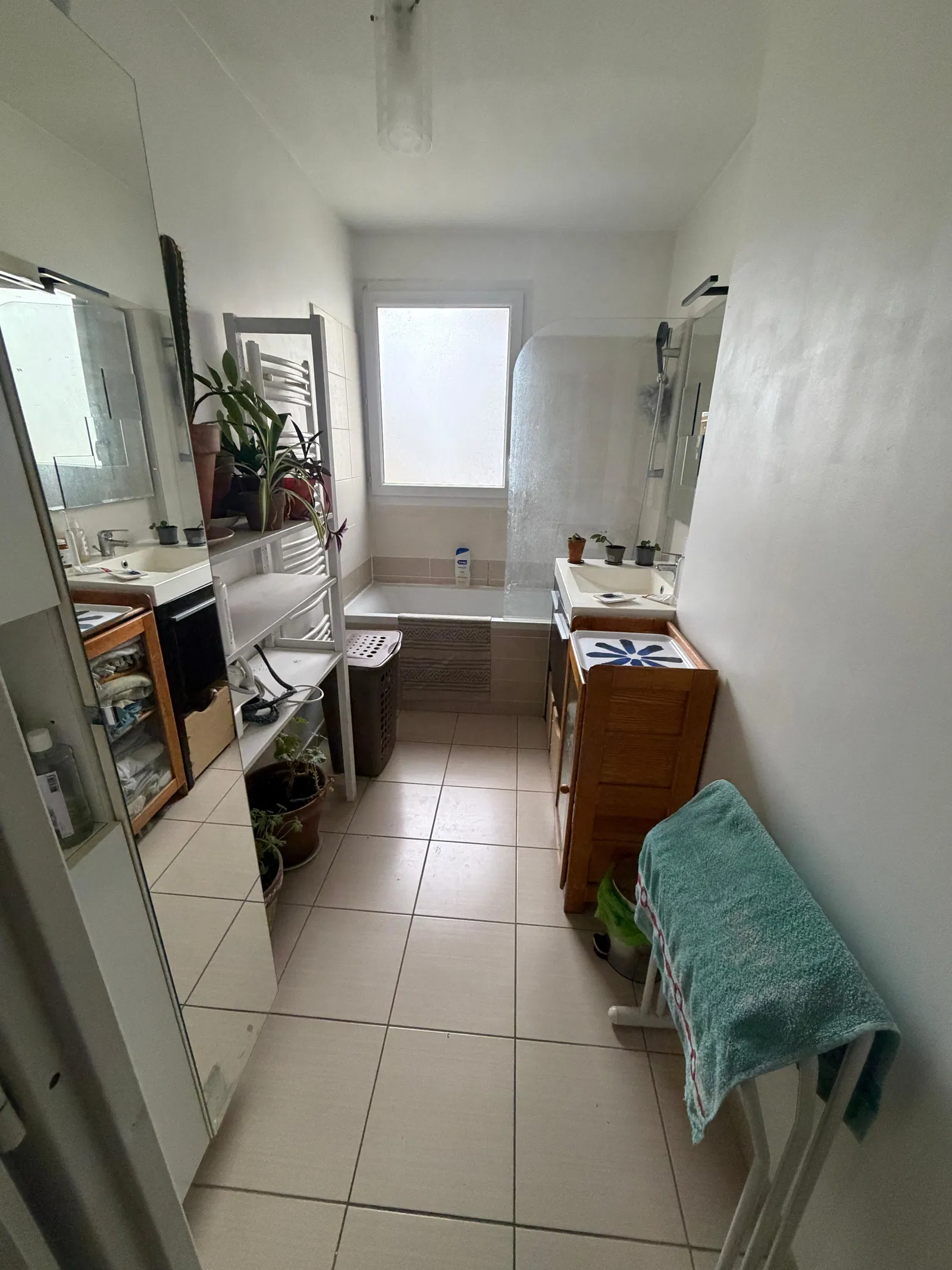 Chambre Rue Marat à Décines-Charpieu
