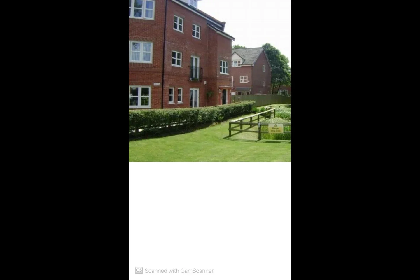 Flat Duxbury Gardens in Chorley