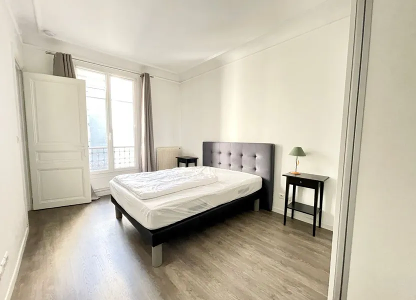 Flat Rue Manin in Paris