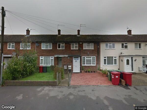 House Reddington Drive in Slough
