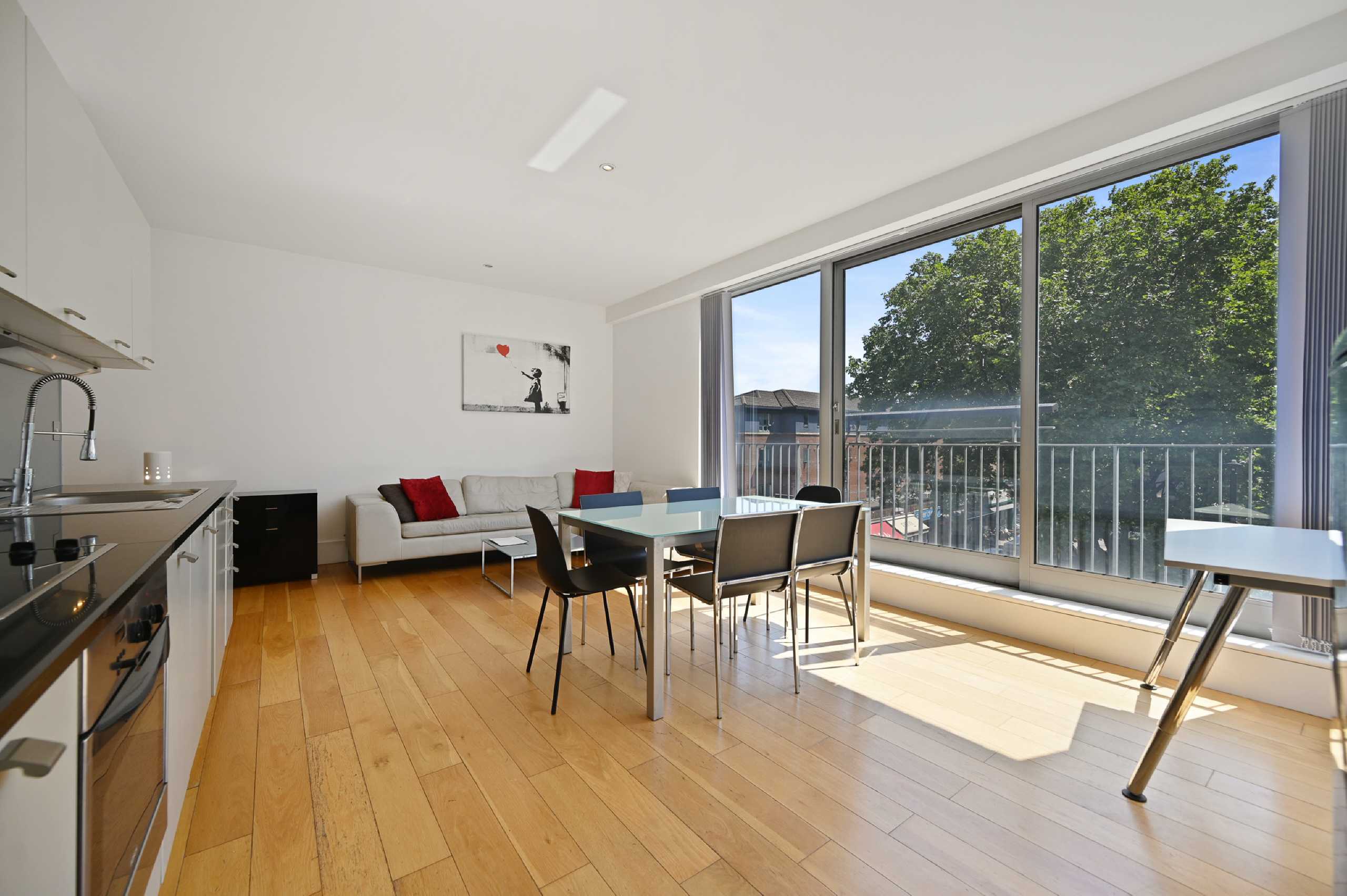 Flat York Way in Greater London