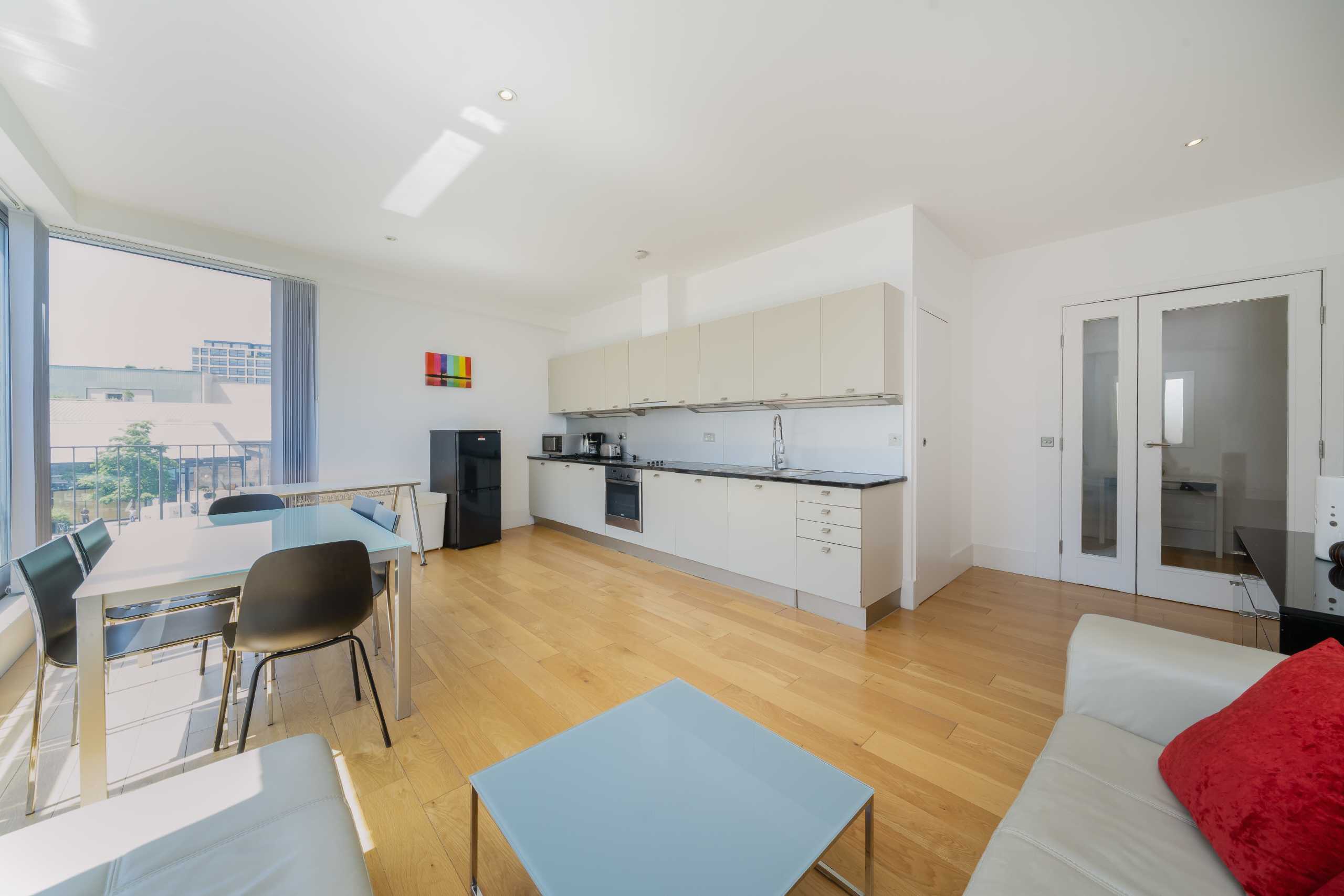 Flat York Way in Greater London