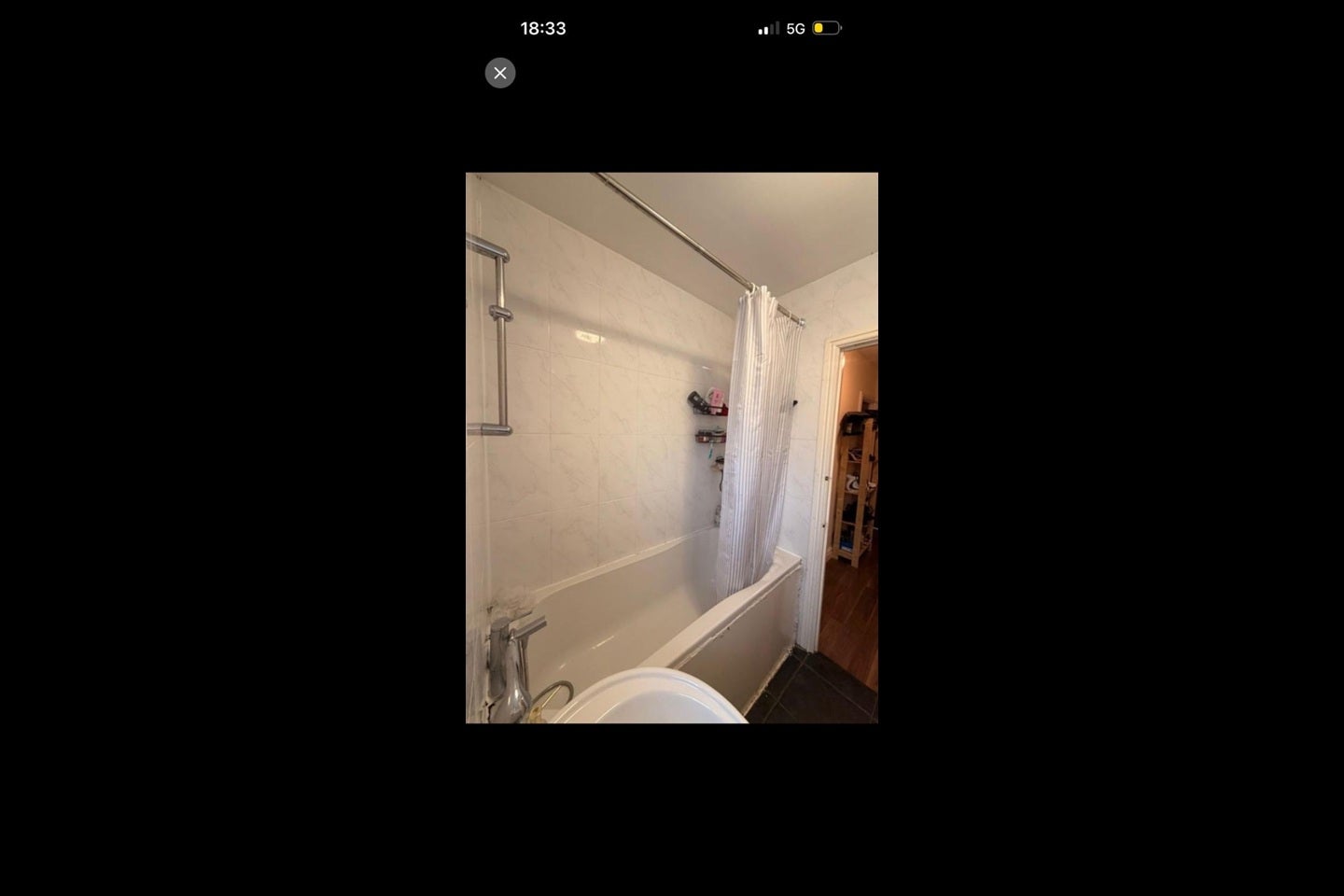 Room Strattondale Street in Greater London