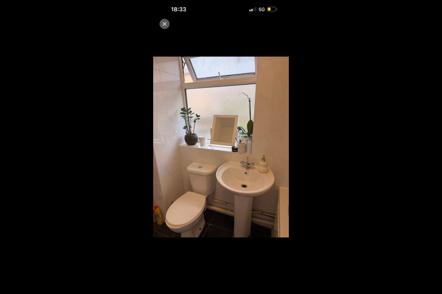 Room Strattondale Street in Greater London