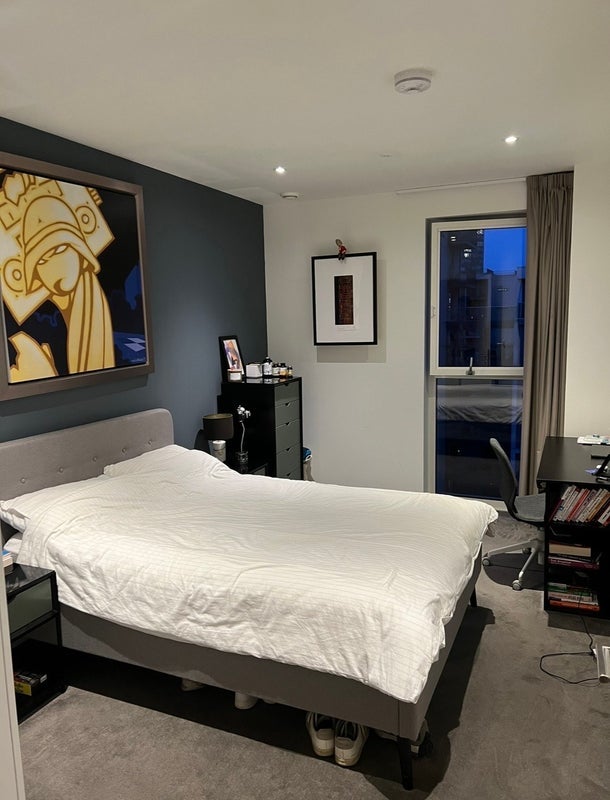 Room Victory Parade in Greater London