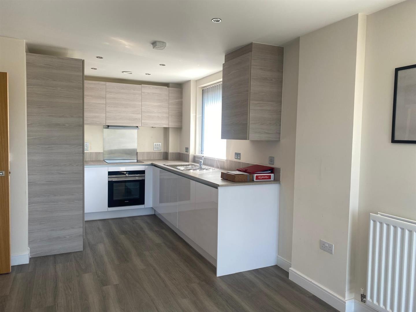 Flat Wallingford Way in Maidenhead