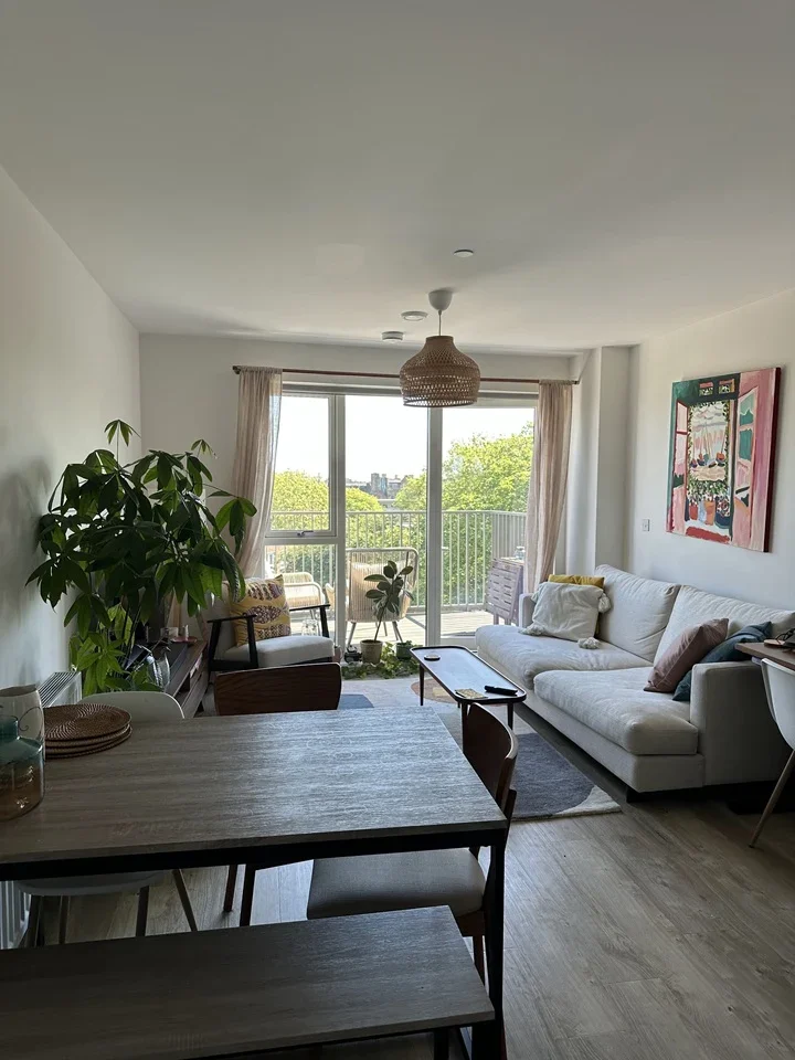 Flat Louis Close in Greater London