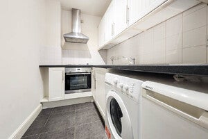 Flat Whitley Road in Hoddesdon