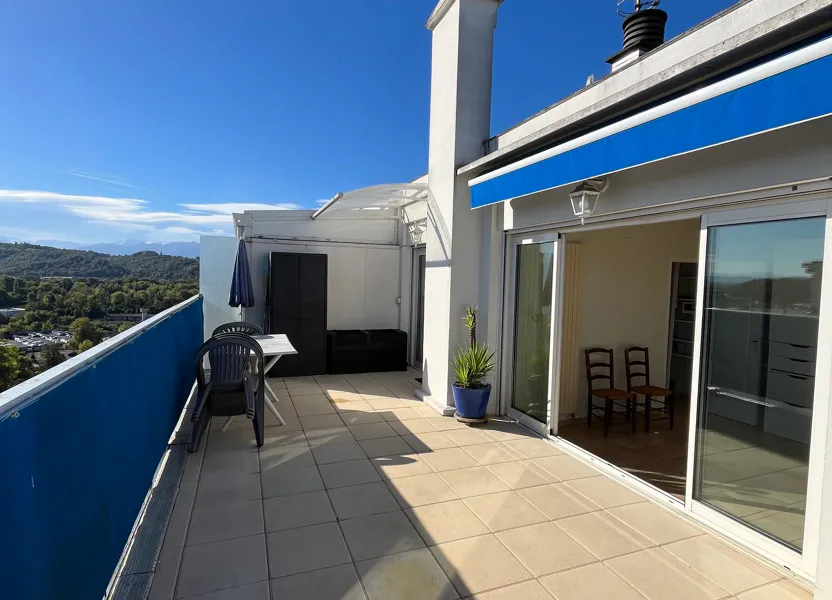 Appartement Boulevard des Pyrénées à Pau