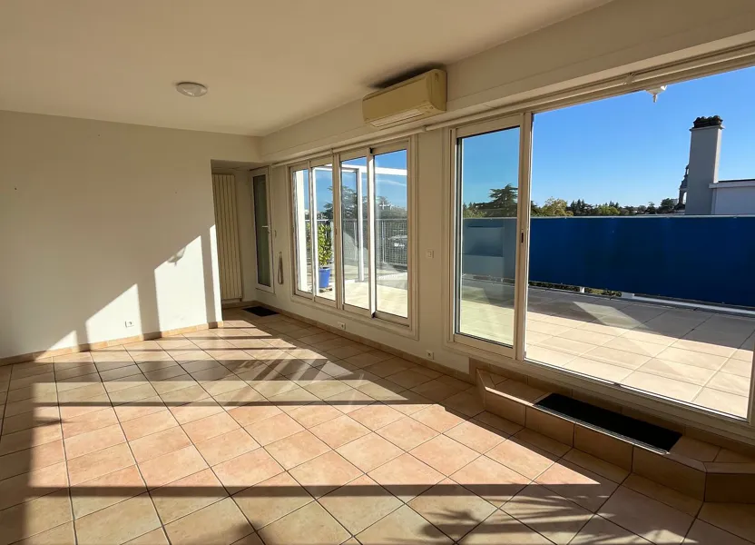 Appartement Boulevard des Pyrénées à Pau