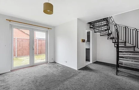 House Lambourne Avenue in Stoke Mandeville