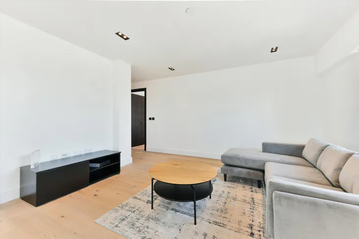 Flat Exchange Gardens in Greater London