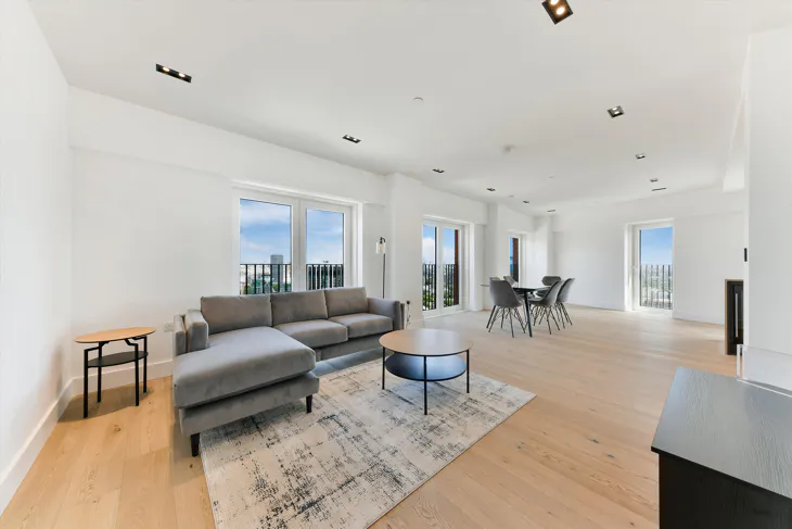 Flat Exchange Gardens in Greater London