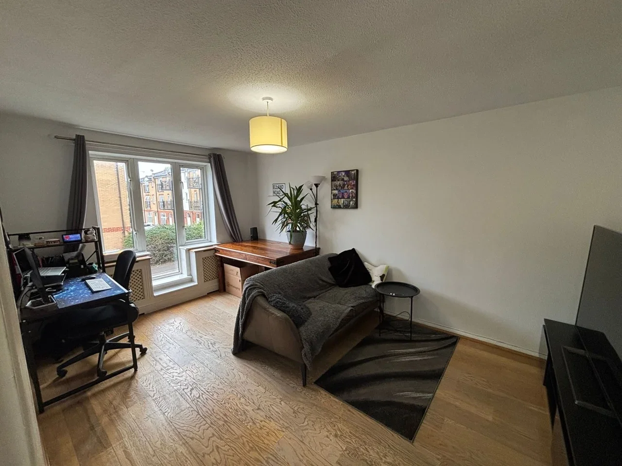 Flat Tariff Crescent in Greater London
