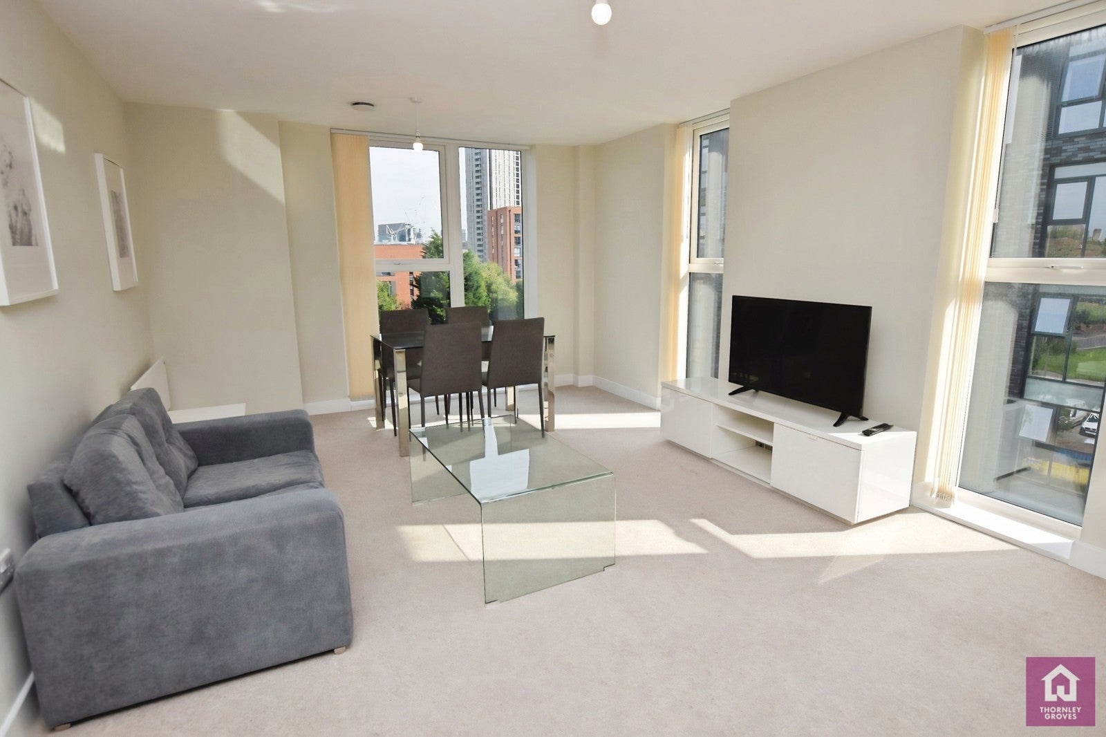 Room Woden Street in Salford