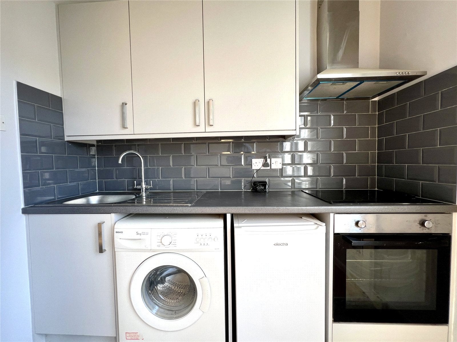 Flat Epsom Road in Guildford