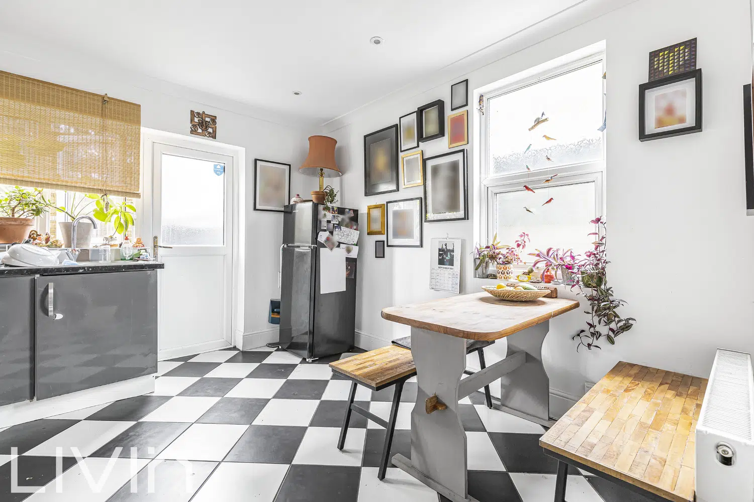 Flat Jackson's Place in Greater London
