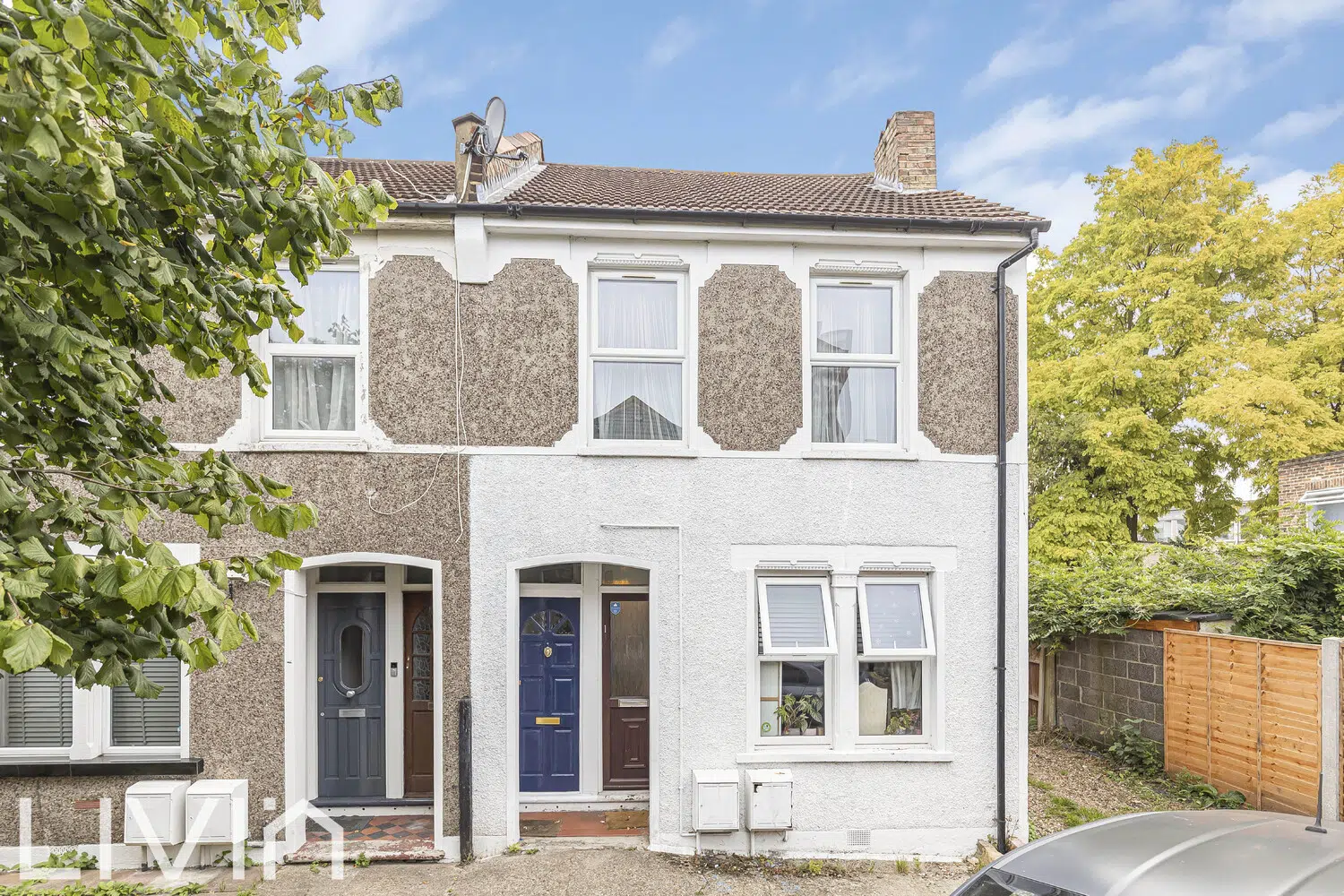 Flat Jackson's Place in Greater London