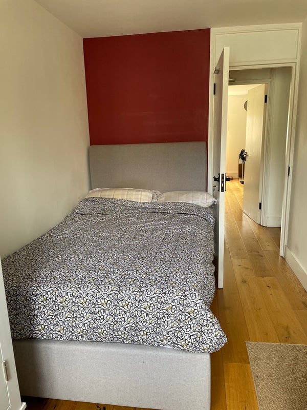 Room Selhurst Road in Greater London