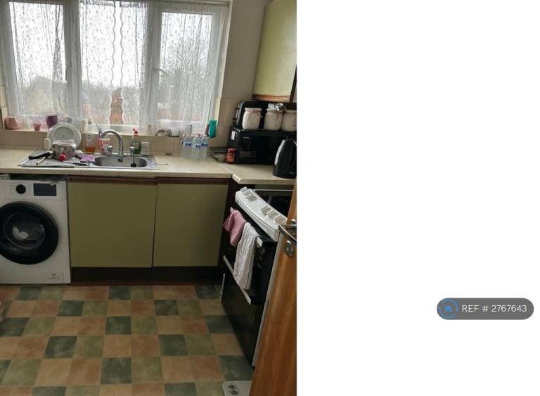 Flat Beecham Berry in Basingstoke and Deane