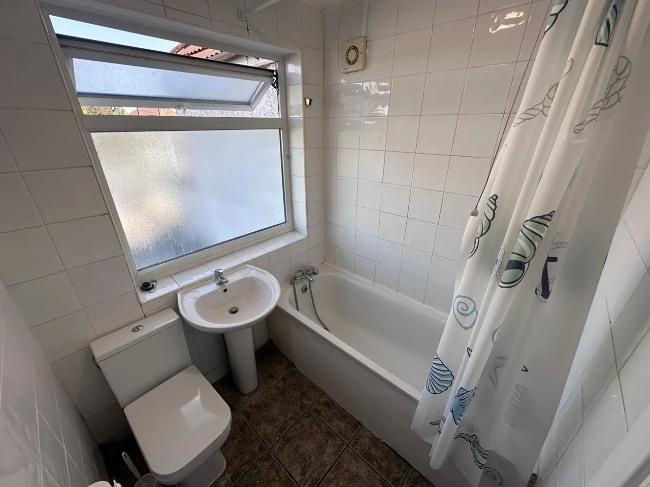 House Hazel Close in Greater London