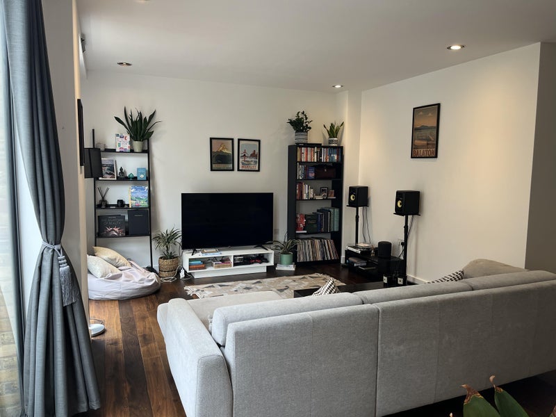 Flat Clapham Common North Side in Greater London