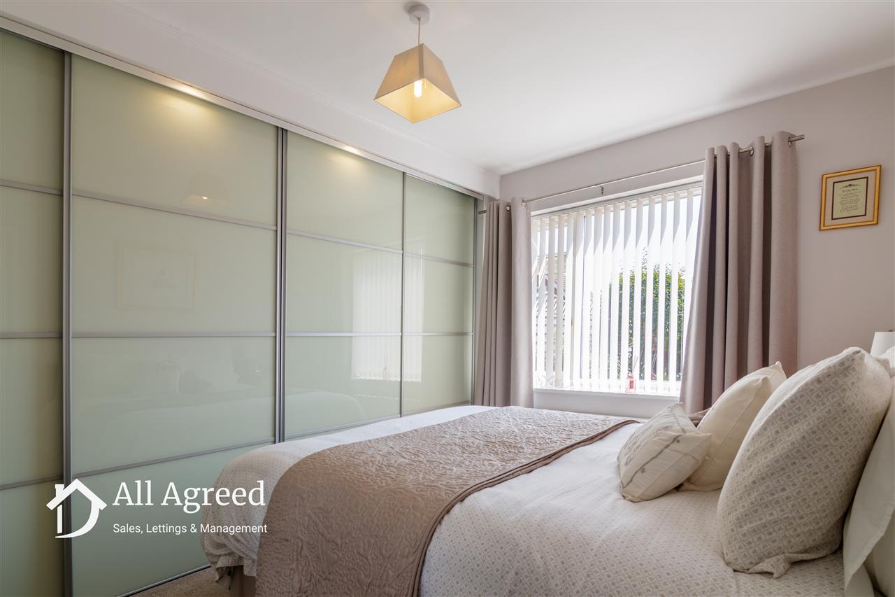 Flat Market Place in Amber Valley