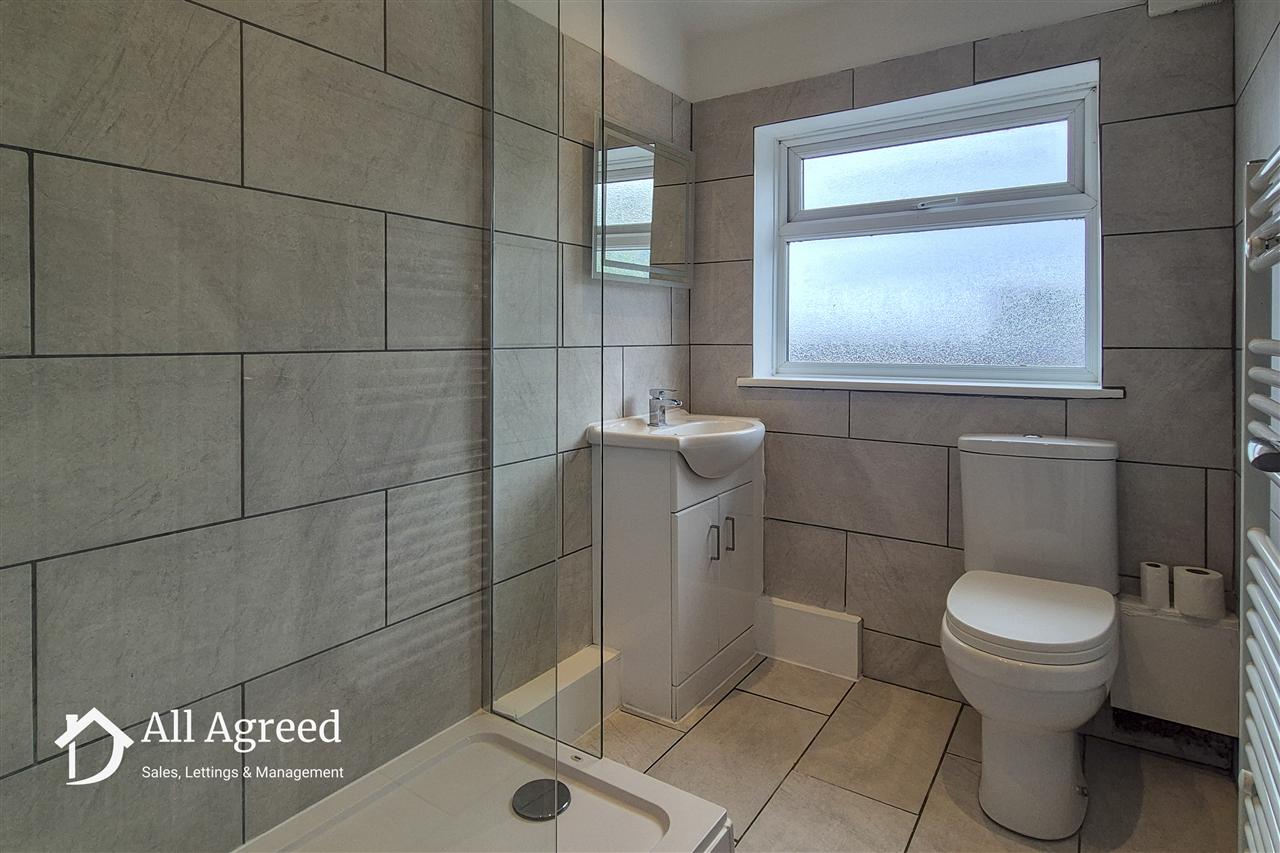 Flat Market Place in Amber Valley