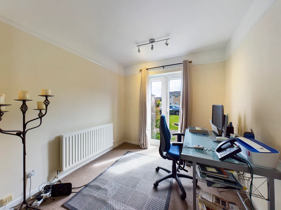 Flat Wellfield in Hazlemere