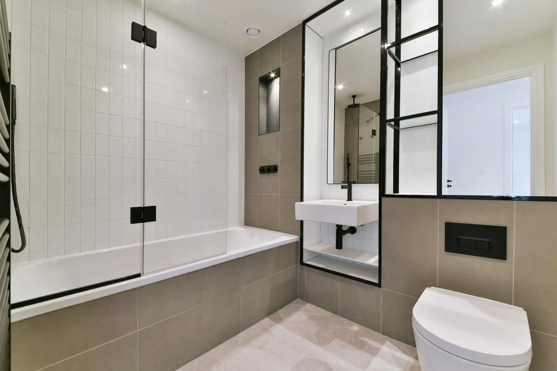 Flat Beresford Avenue in Greater London