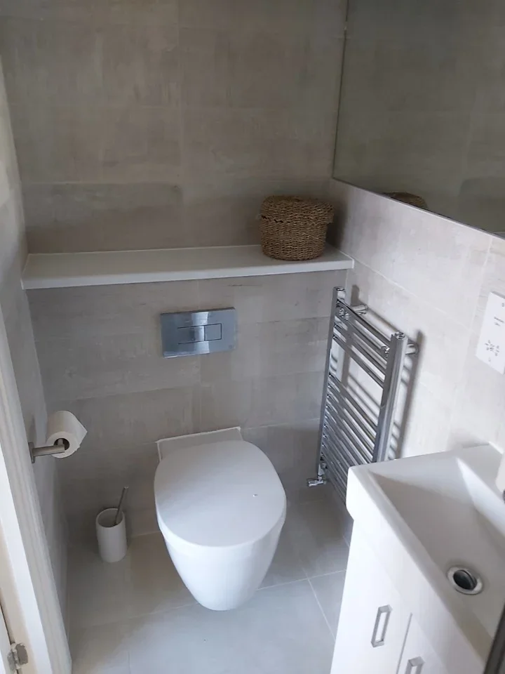 Room Beeches Way in Horsham
