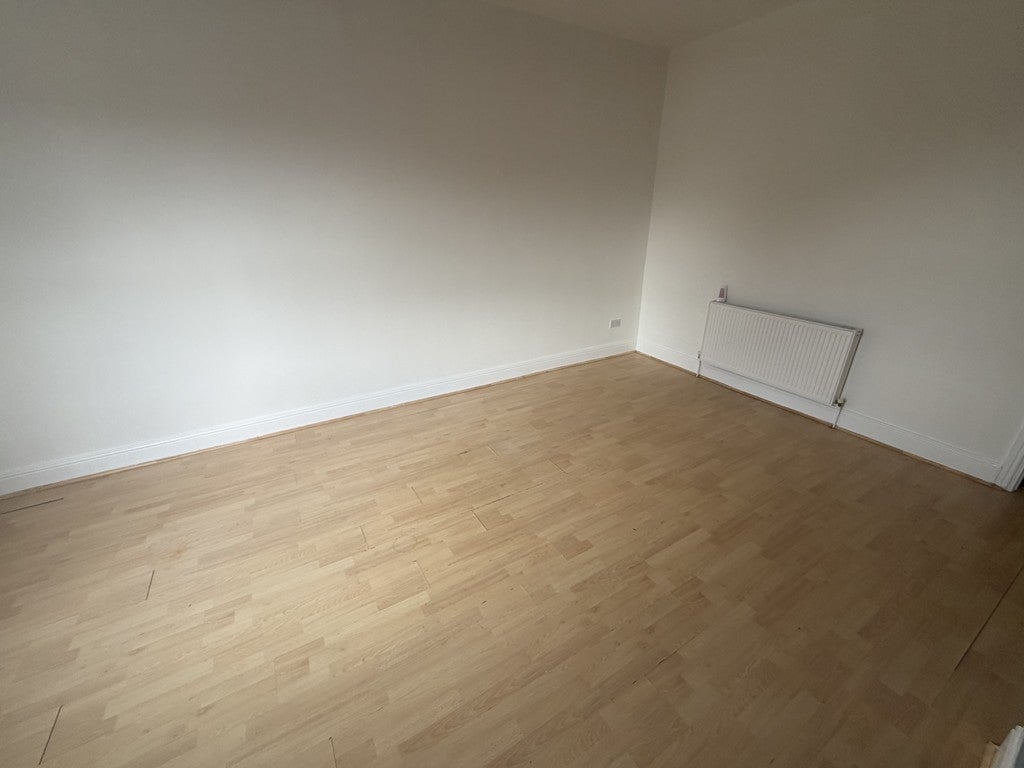 Flat James Street North in Radcliffe