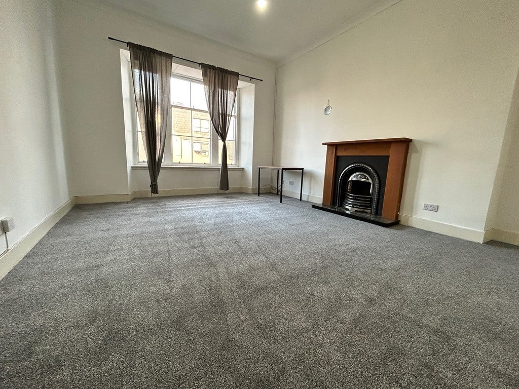 Flat Kent Road in Glasgow