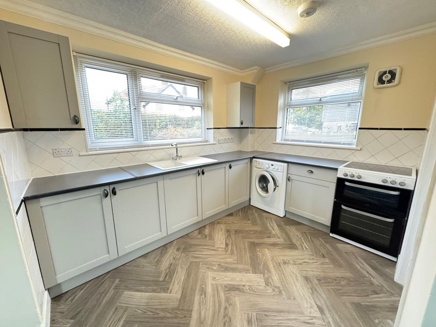 House Aldermaston Road in Basingstoke and Deane