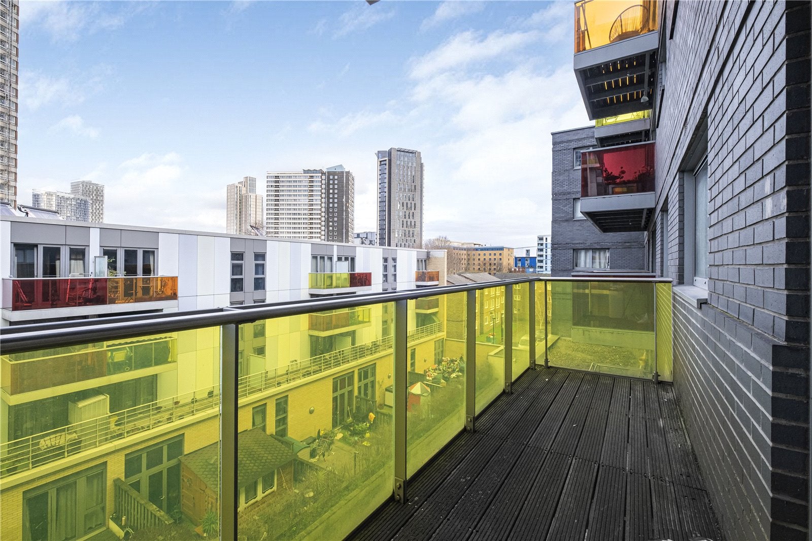 Flat Warton Road in Greater London