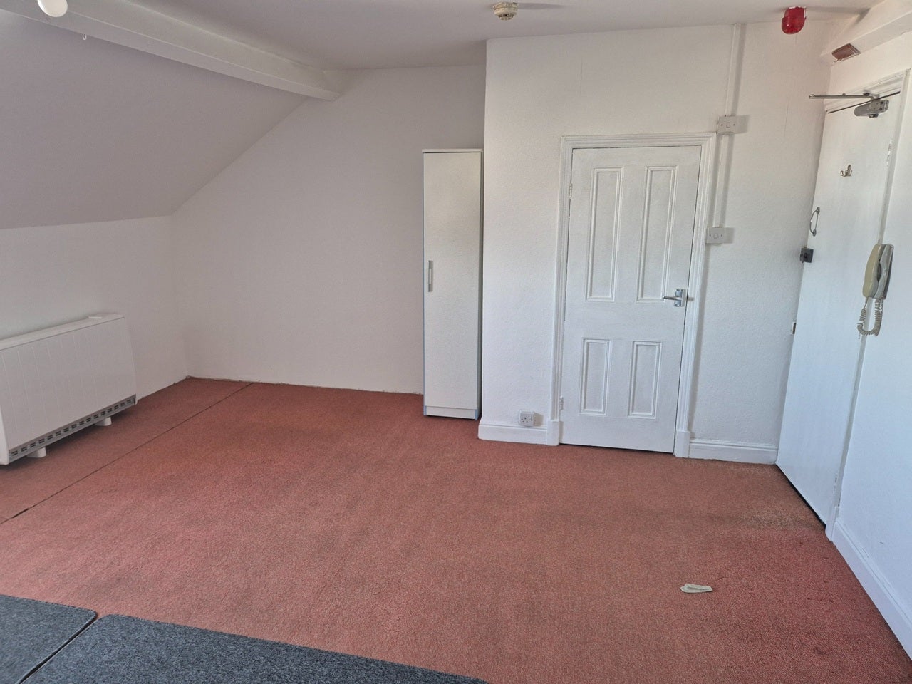 Flat Uppingham Road in Leicester