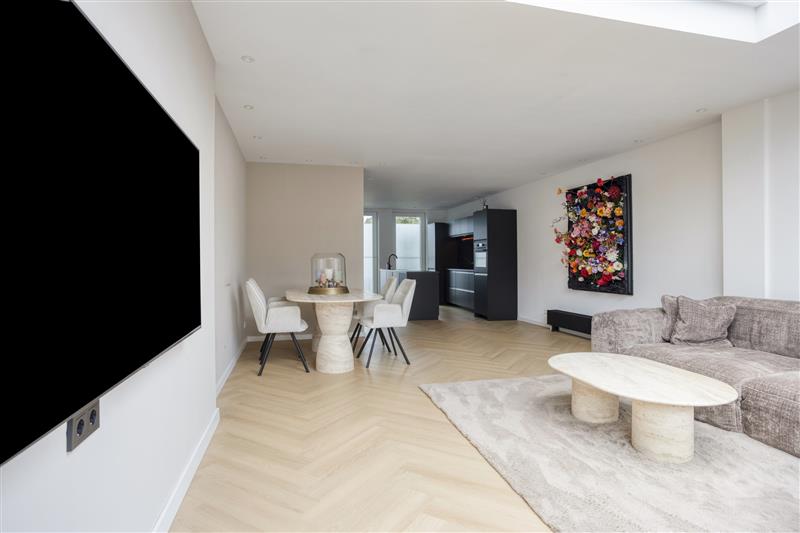 Tussenwoning te koop: Dijkgraaf 16, Zwaag